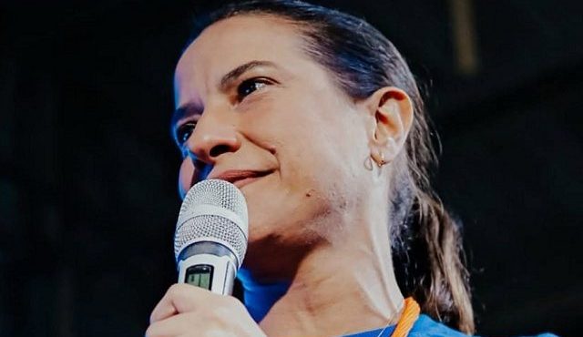 Raquel Lyra governadora Pernambuco avião