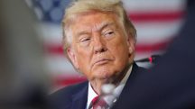 Trump participa de um evento na Custer Farms em Chippewa Falls, Wisconsin, EUA - 5/6/2026 | Foto: Nathan Howard/Reuters