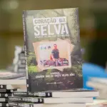 O livro Coração da Selva: Memórias de uma vida na Amazônia foi publicado pela Editora Lumina | Foto: Arquivo pessoal
