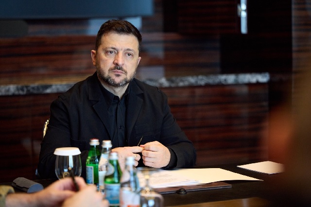 Zelensky propõe fim da guerra a Putin