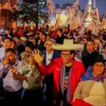 Sánchez lidera protesto em Lima e contesta apuração que dá vitória a Keiko Fujimori no Peru