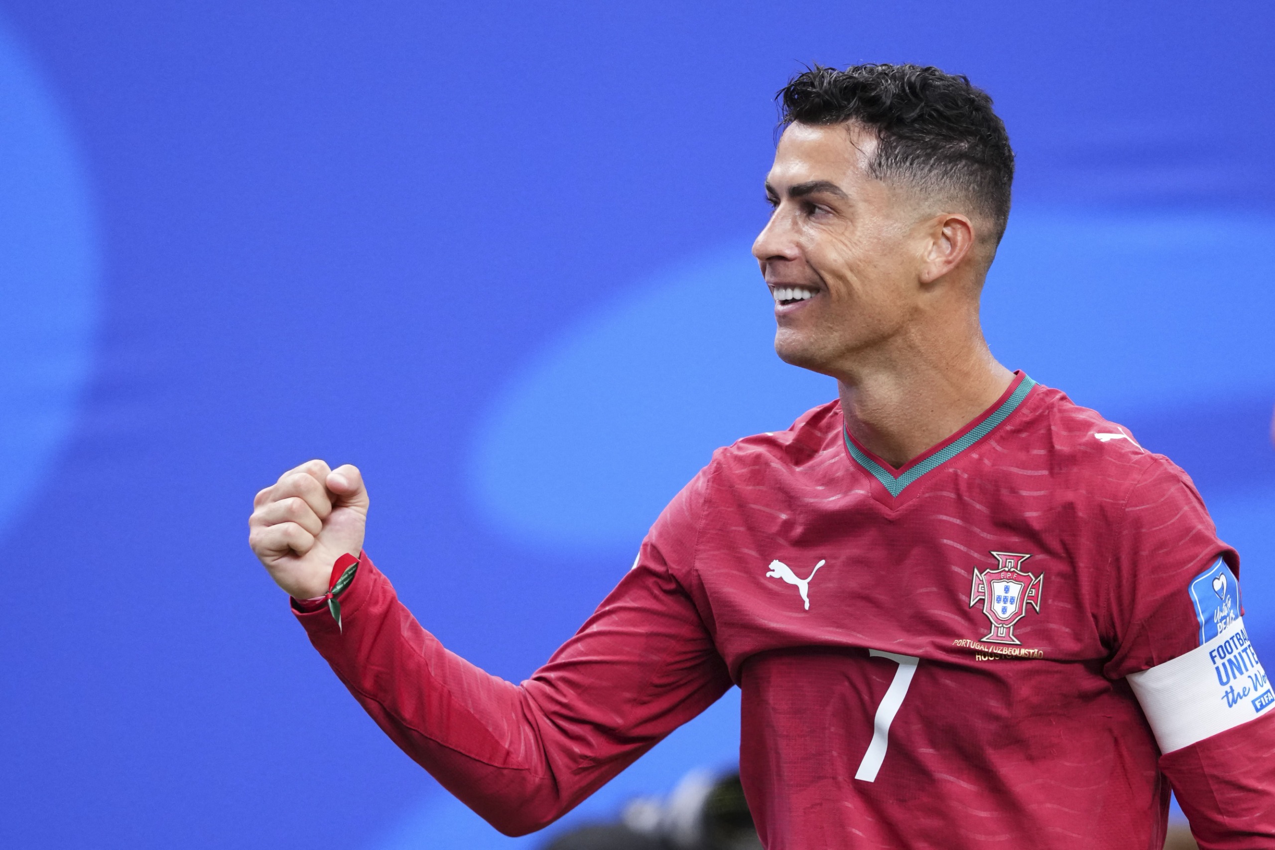 Cristiano Ronaldo se torna o primeiro jogador a marcar em seis Copas do Mundo