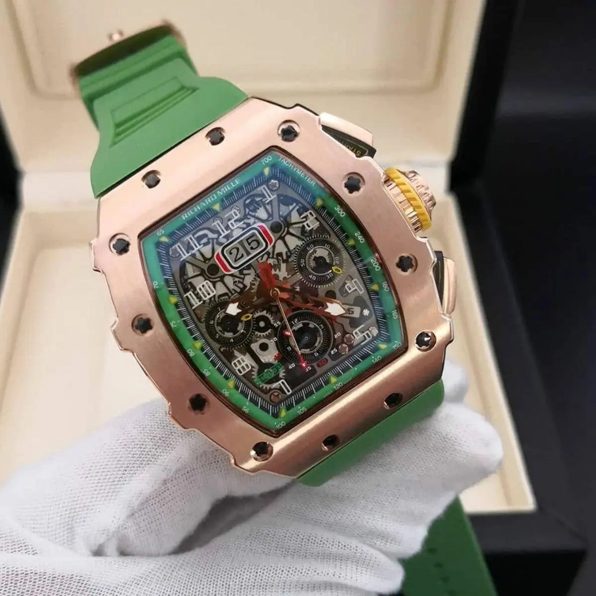 Relógio da Richard Mille, mesma marca do objeto que foi furtado da casa de Henrique Vorcaro | Foto: Reprodução/ Rede sociais