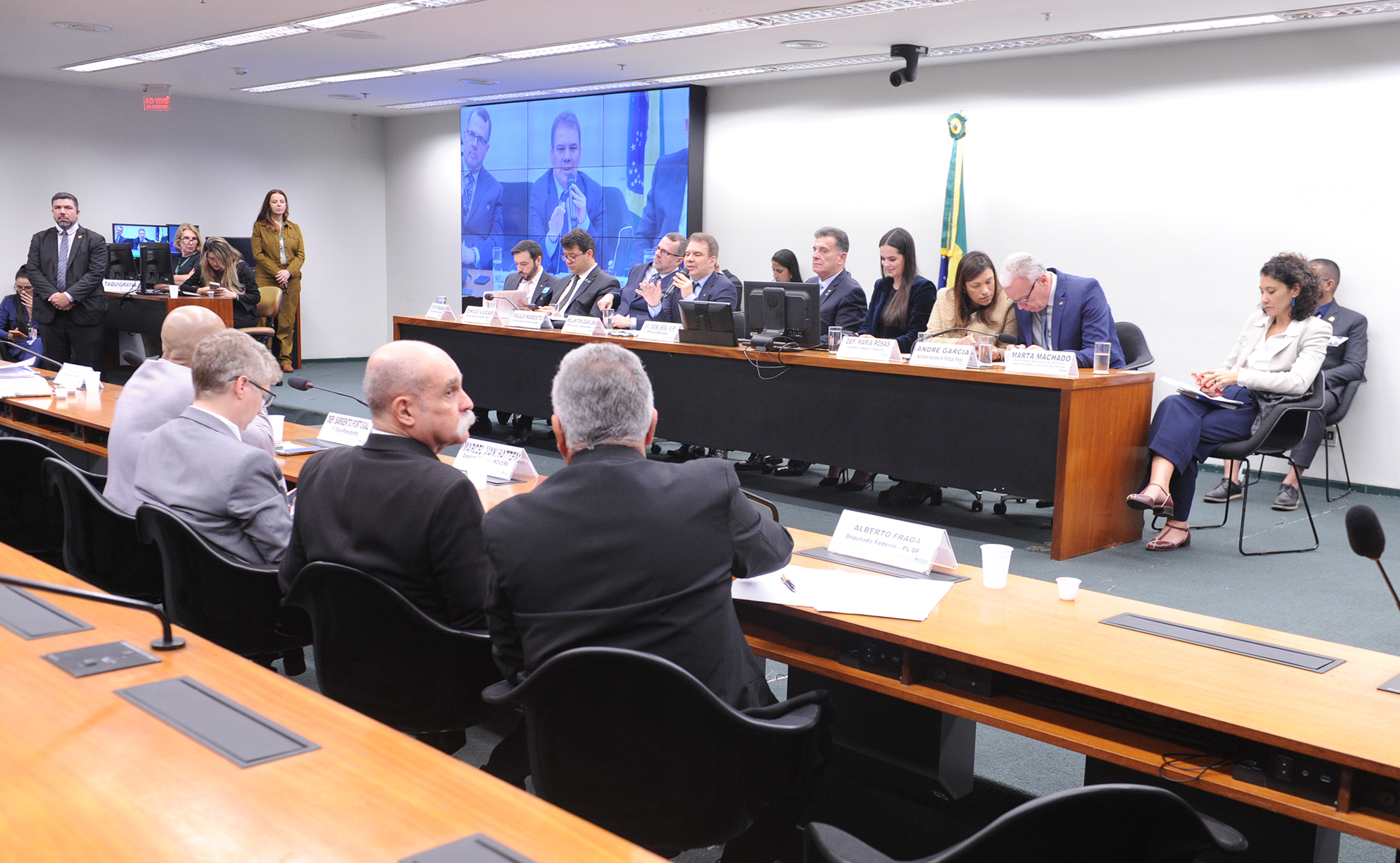 CCJ adia (mais uma vez) a votação da maioridade penal