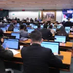 Votação da PEC que propõe a redução da maioridade penal para 16 anos na CCJ da Câmara