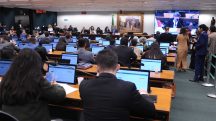 Votação da PEC que propõe a redução da maioridade penal para 16 anos na CCJ da Câmara