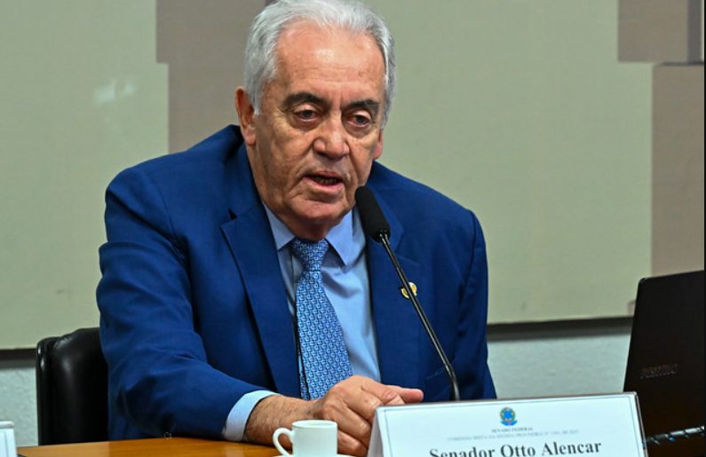 Presidente da CCJ no Senado descarta PEC da oposição como al