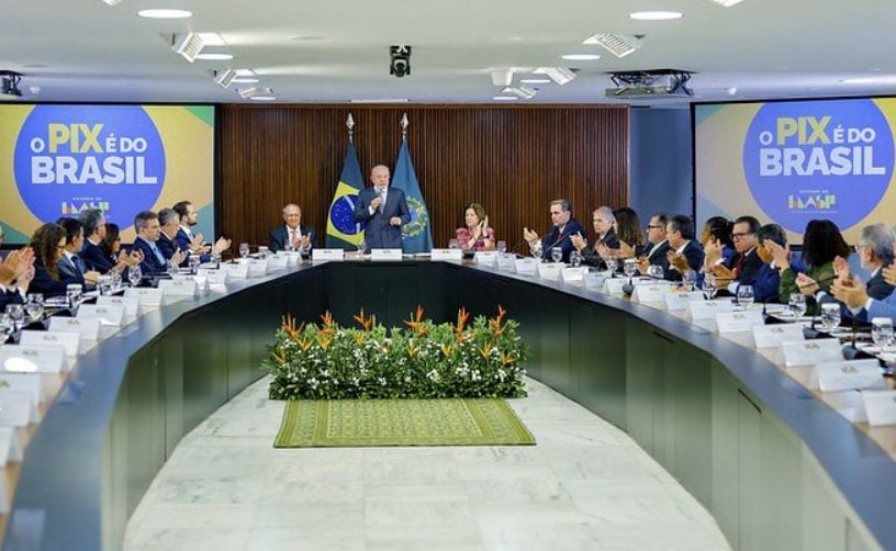 Lula diz ter sido ‘pego de surpresa’ por nova tarifa dos EUA