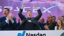 Elon Musk durante cerimônia de abertura de capital na Nasdaq, a Bolsa que reúne as maiores empresas de tecnologia do mundo | Foto: Reprodução/X/@Nasdaq