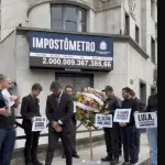 Ato contra Lula no impostômetro em São Paulo | Foto: Reprodução/Redes Sociais