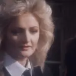 A trajetória da artista acumulou três indicações ao prêmio Grammy e parcerias com nomes como Elton John, David Guetta e Giorgio Moroder | Foto: Reprodução/YouTube