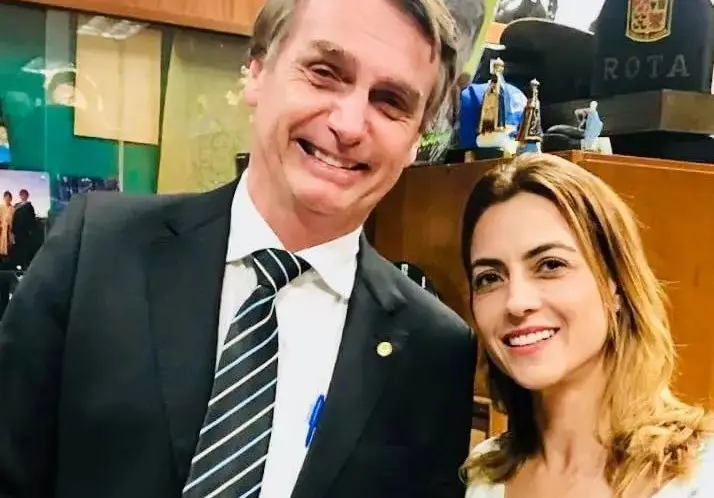 Ex-aliada de Bolsonaro sela aliança eleitoral com Lula (2)