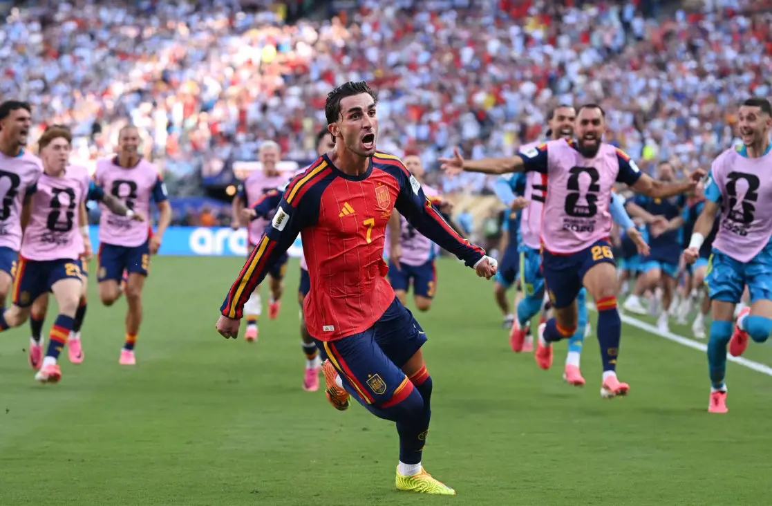 ferran torres comemora o gol na final da copa do mundo contra a argentina - espanha x seleção brasileira