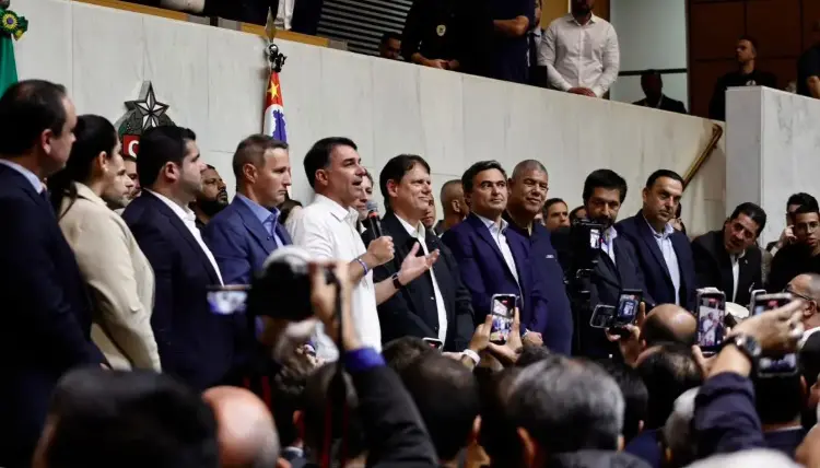 O senador Flávio Bolsonaro (PL-RJ), pré-candidato à Presidência da República, participa da convenção do diretório de São Paulo da federação PP-União Brasil | Foto: Cauiá Maia/Divulgação