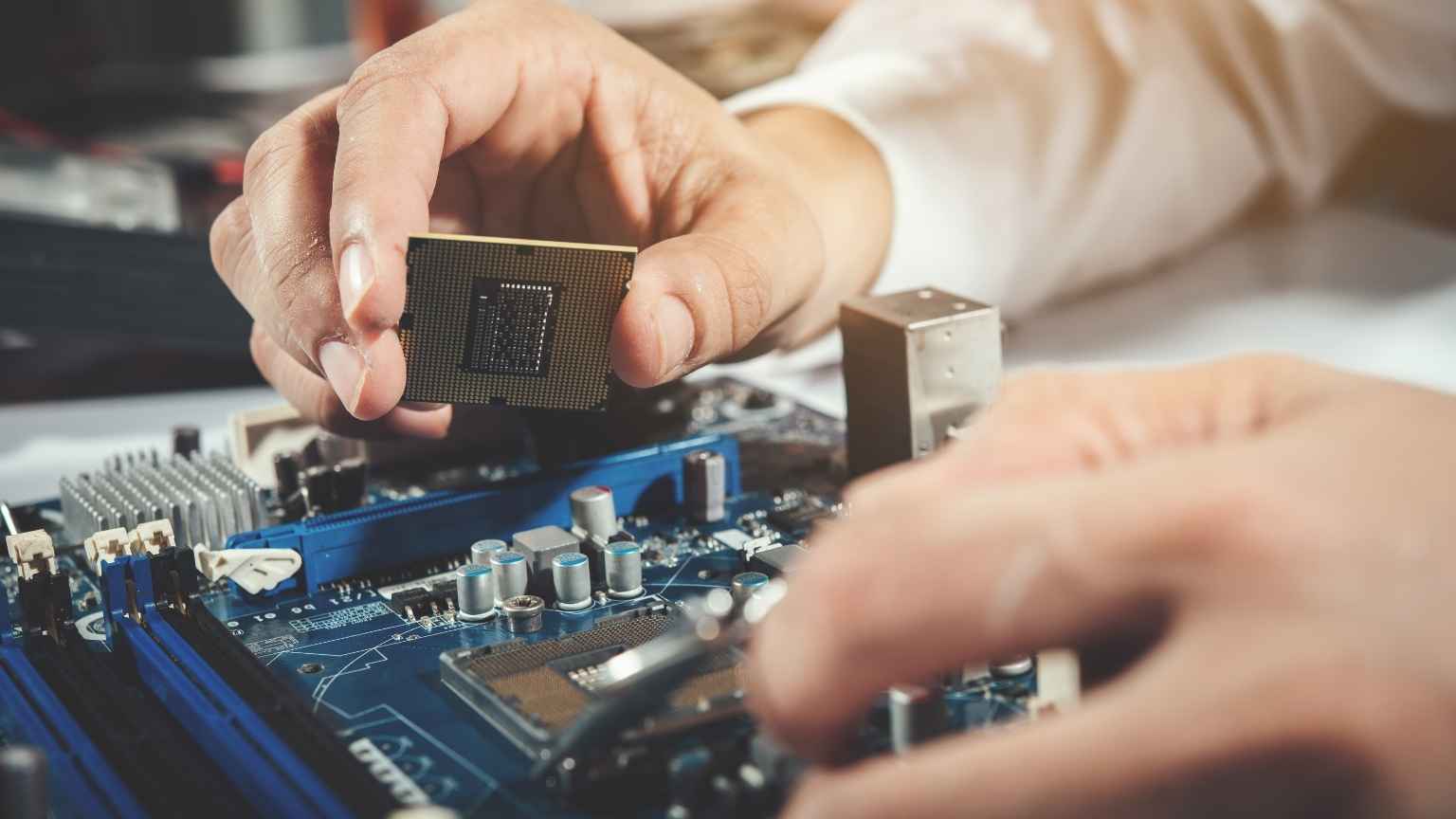 Kingston lança curso gratuito de montagem de PCs