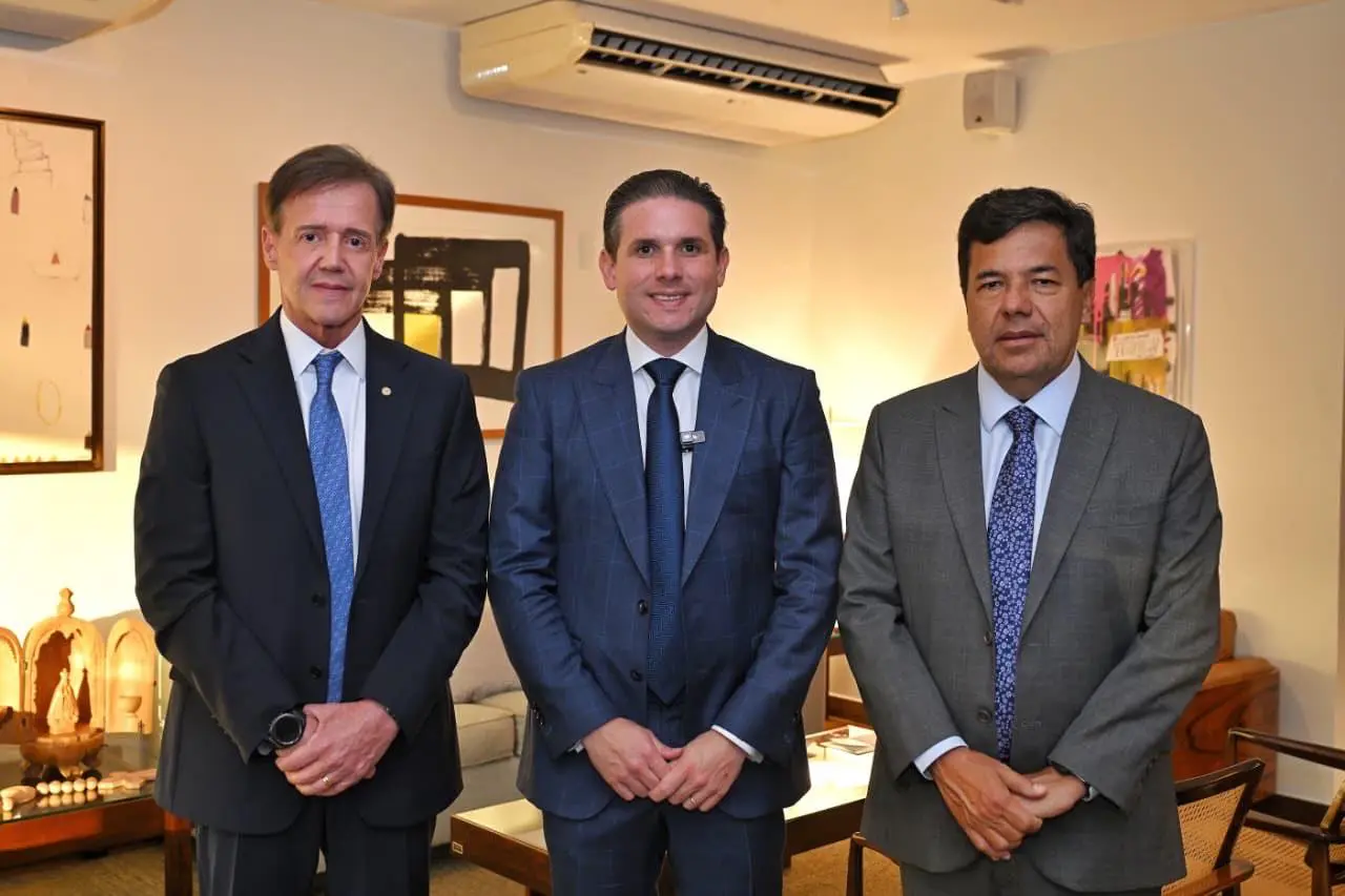 Motta e os deputados Mendonça Filho (PL-PE) e Aluisio Mendes (Republicanos-MA) | Foto: Reprodução/ X