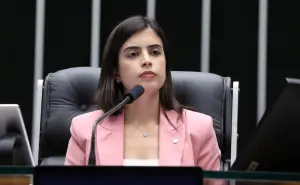 Tabata quer destravar PL da Misoginia antes do recesso