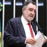 O deputado federal Patrus Ananias (PT) será o candidato de Lula ao governo de Minas Gerais em 2026 | Foto: Kayo Magalhães/Câmara dos Deputados