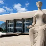 'No momento em que tais divergências são levadas a público, fica demonstrado que esses embates estão afetando a política, a estabilidade institucional e a segurança jurídica', escreve Ives Gandra Martins | Foto: Divulgação/Oeste | Imagem criada com o auxílio de inteligência artificial