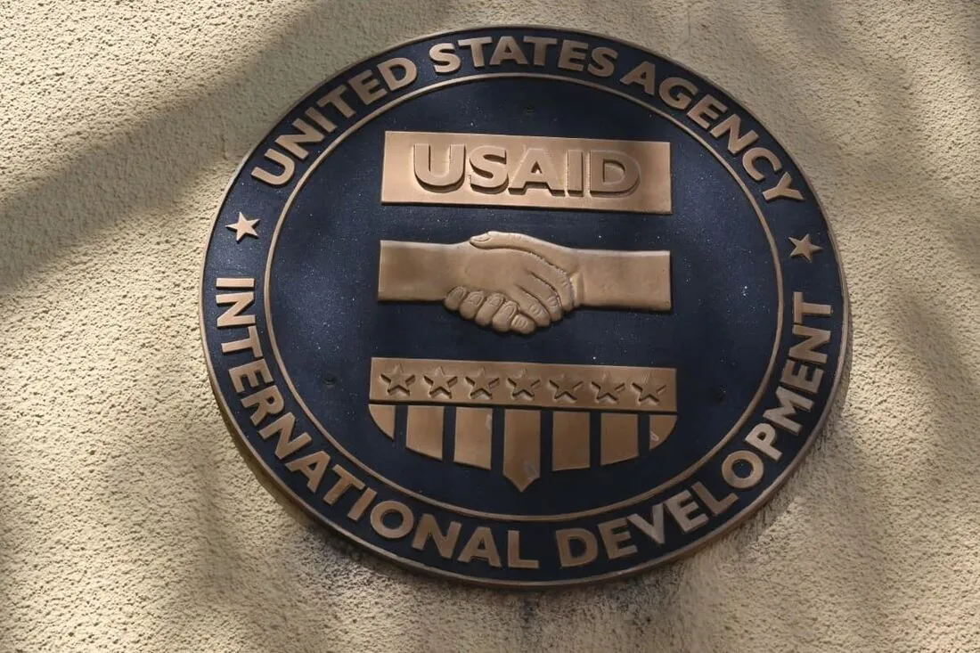 Agência suspensa pelo atual governo americano é acusada de ativismo político e interferências em eleições estrangeiras | Foto: Reprodução/X