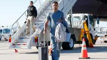 Apenas Danilo retorna ao Brasil em voo da CBF
