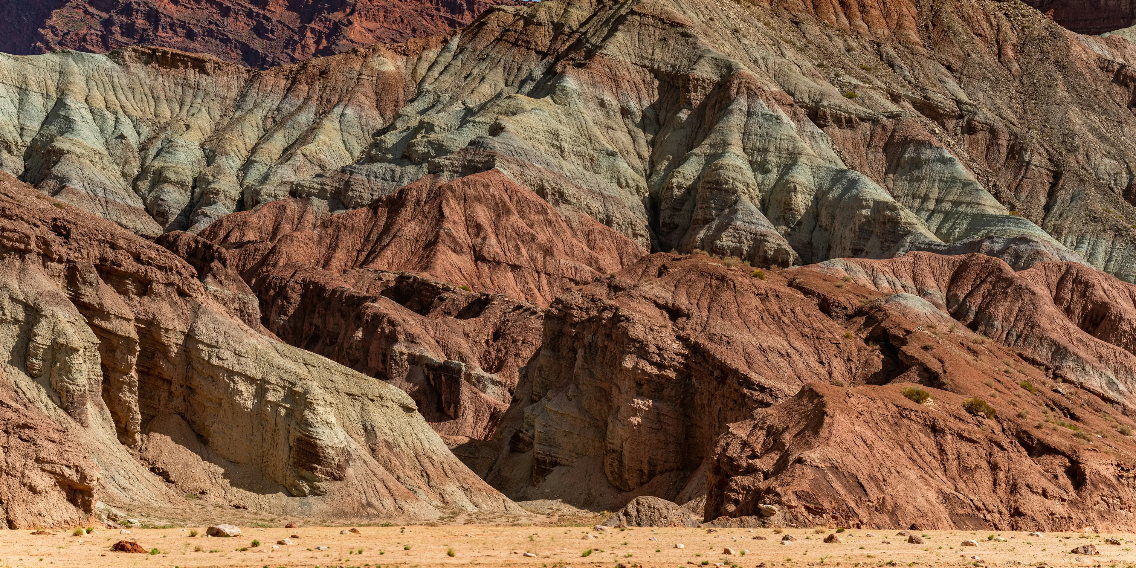Panorama da região de Xinjiang, onde a múmia de Tarim foi encontrada